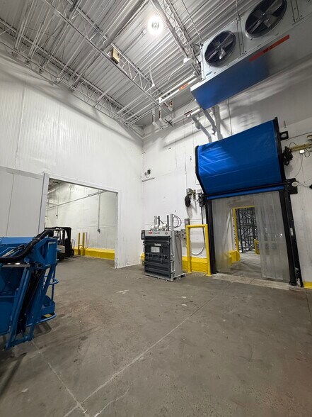 More Photos Of 6422 Harney Rd, Tampa Refrigeration Cold Storage For Lease