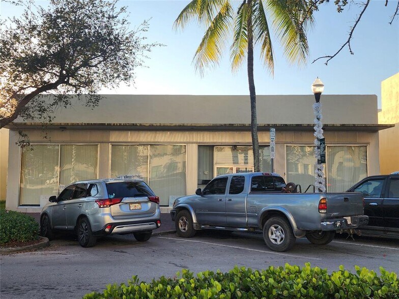 Primary Photo Of 216 Washington Ave, Homestead General Retail For Sale