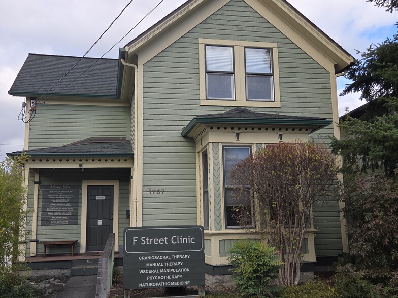 Primary Photo Of 1707 F St, Bellingham Office Residential For Lease