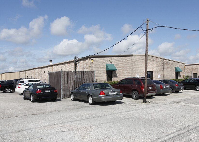 More Photos Of 12450 Highway 3, Webster Light Distribution For Lease