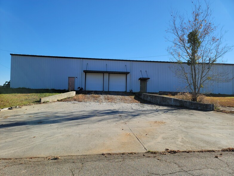 More Photos Of 148 Industrial Park Dr, Rockingham Warehouse For Sale