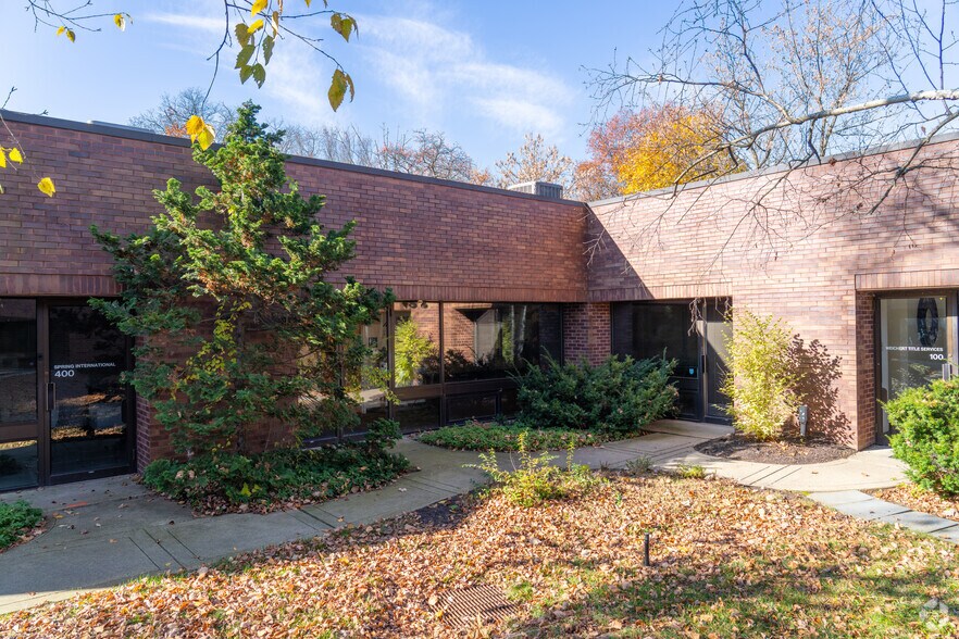 More Photos Of 583-595 Skippack Pike, Blue Bell Office For Sale