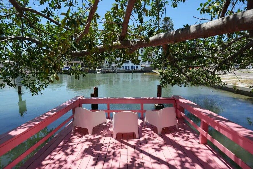 More Photos Of 345 Hamden Dr, Clearwater Hotel For Sale