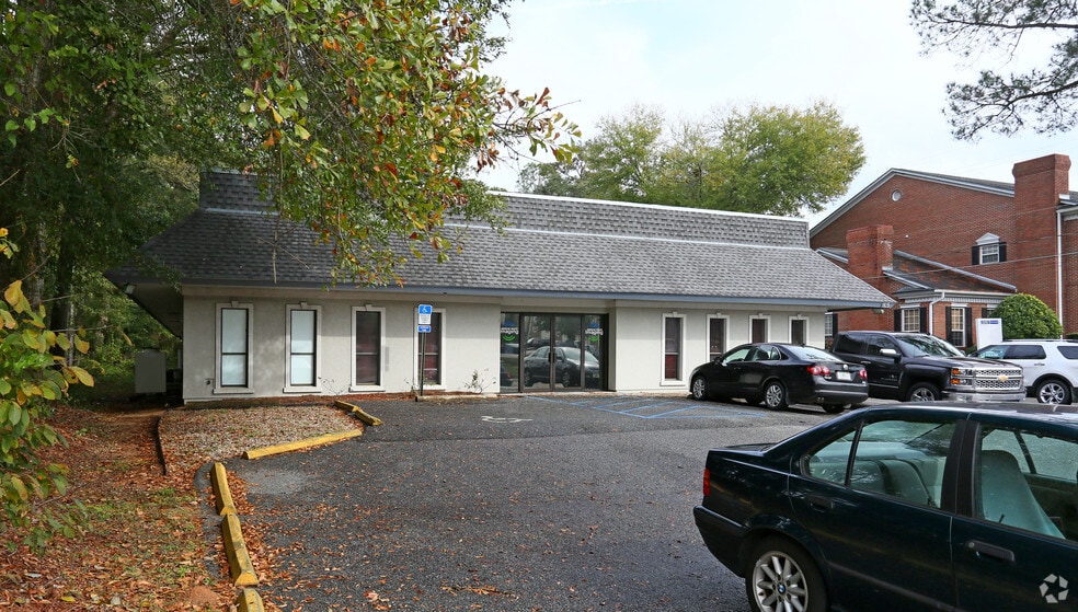 More Photos Of 1925 Capital Cir NE, Tallahassee Medical For Lease