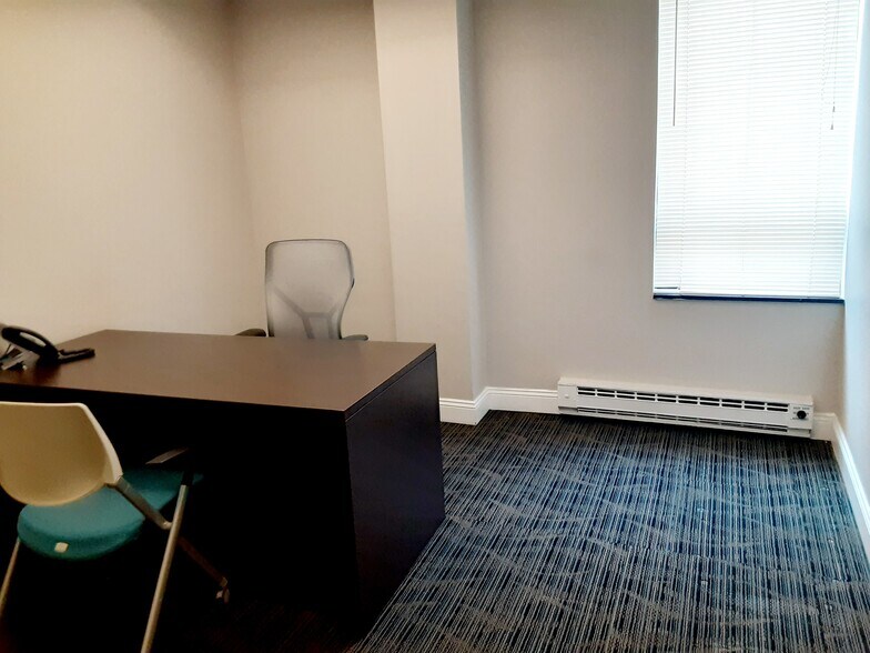 More Photos Of 2121 Eisenhower Ave, Alexandria Office For Lease