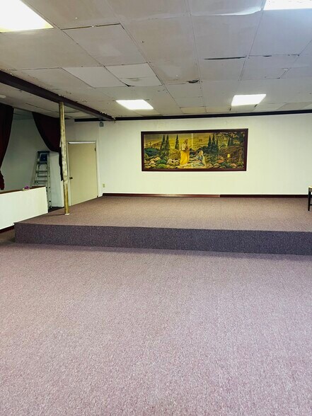 More Photos Of 11558 FM 751, Quinlan Light Manufacturing For Lease