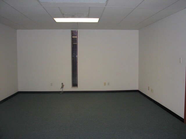 More Photos Of 1203 S Houston Ave, Humble Light Distribution For Sale