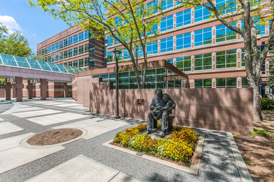 More Photos Of 5780 Powers Ferry Rd NW, Atlanta Unknown For Lease