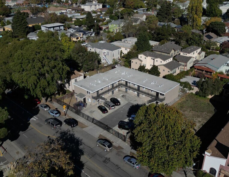 More Photos Of 1917 6th St, Berkeley Apartments For Sale