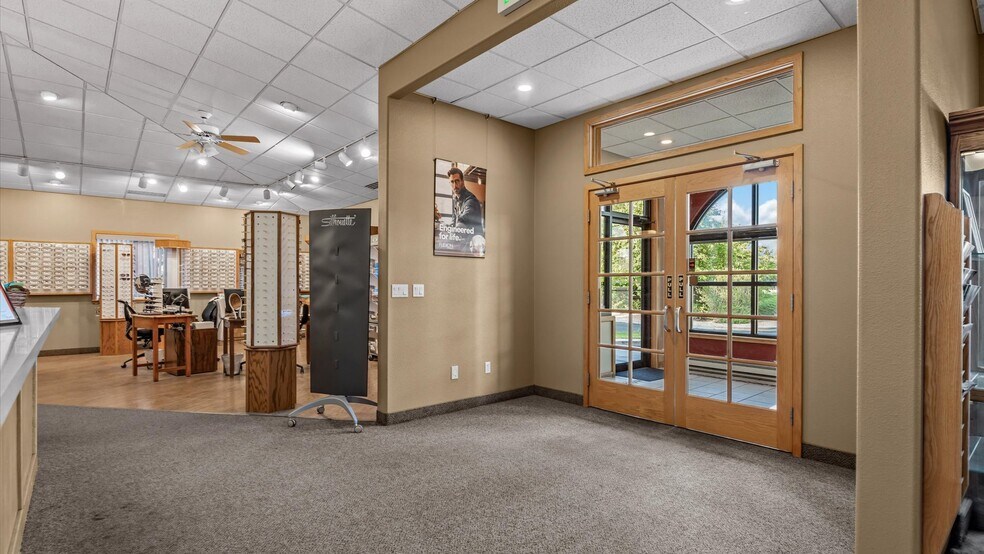 More Photos Of 2737 Crossroads Blvd, Grand Junction Office For Sale