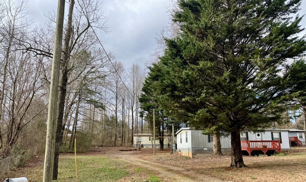 More Photos Of 170 Dogwood Ext, Toccoa Manufactured Housing Mobile Home Park For Sale