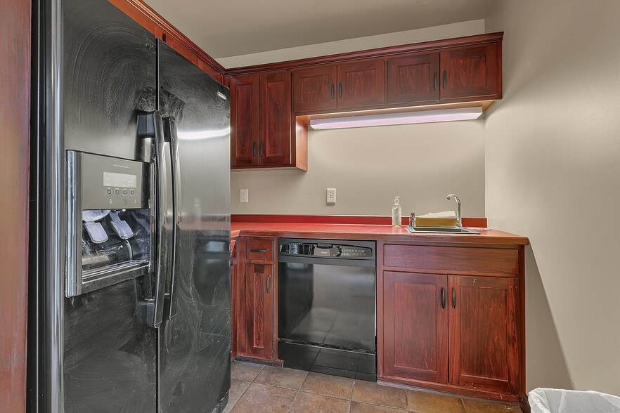 More Photos Of 15 E Minnesota St, Saint Joseph Apartments For Sale