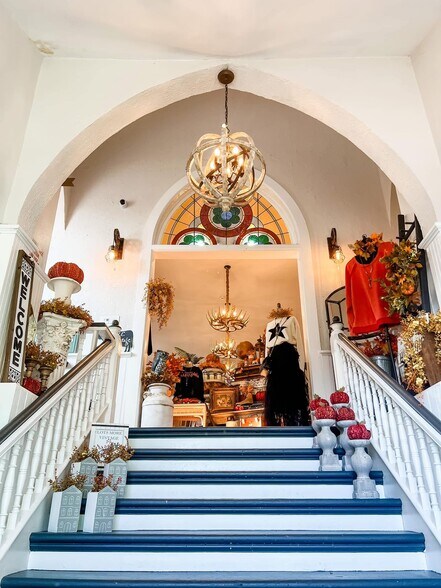 More Photos Of 205 W Main St, West Dundee Office For Sale