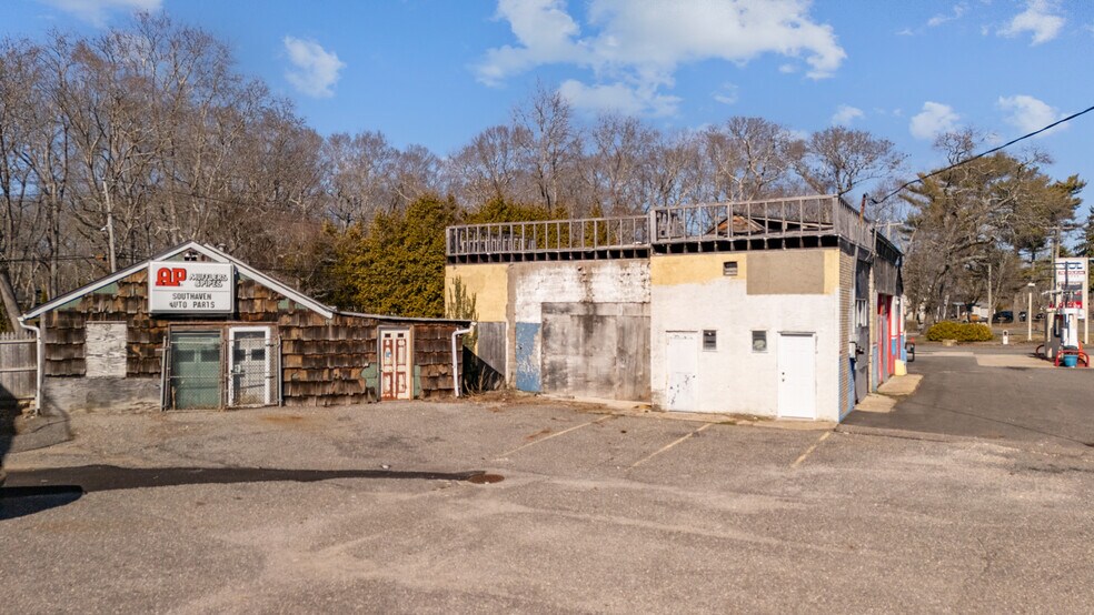 More Photos Of 2815 Montauk Hwy, Brookhaven General Retail For Sale