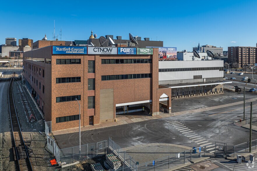 Primary Photo Of 285 Broad St, Hartford Office For Sale