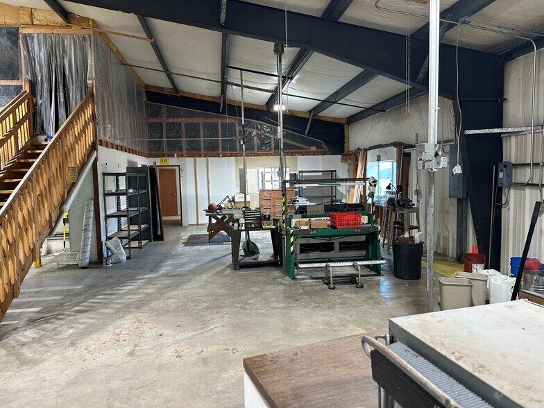 More Photos Of 211 Otto st, Port Townsend Industrial For Sale