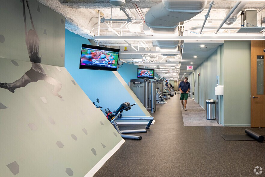 More Photos Of 150 N Riverside Plz, Chicago Office For Lease