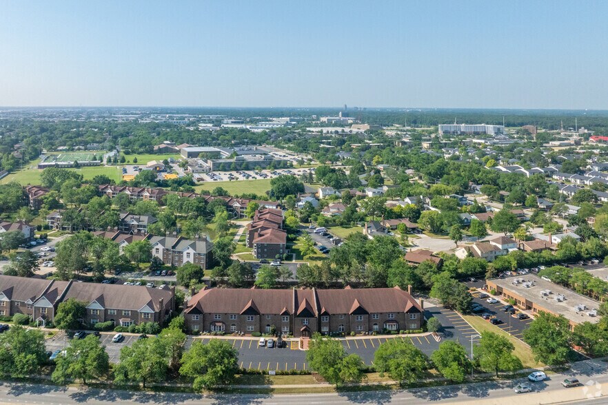 More Photos Of 825 E Golf Rd, Arlington Heights Medical For Lease