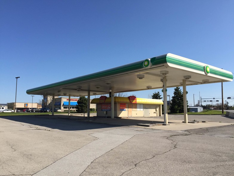 Primary Photo Of 3295 Elida Rd, Lima Service Station For Lease