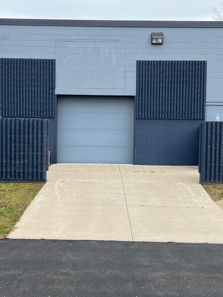 More Photos Of 310 W South St, Rice Lake Manufacturing For Lease