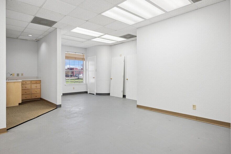 More Photos Of 6407 Colleyville Blvd, Colleyville Medical For Lease