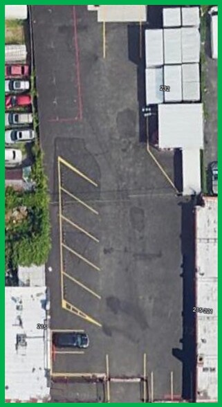 More Photos Of 215-221 Greenpoint Ave, Brooklyn Land For Lease