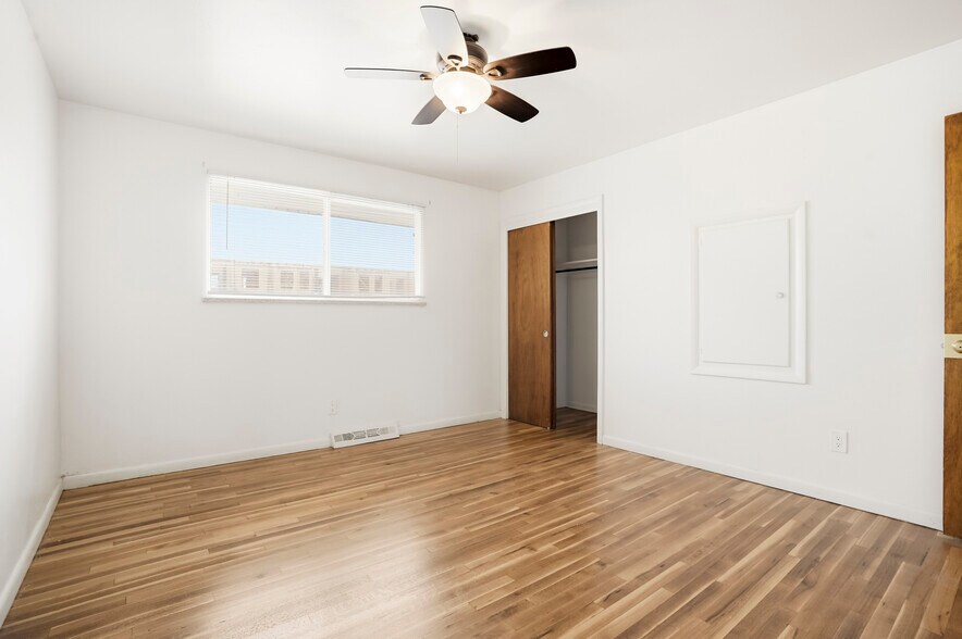 More Photos Of 5511 S Delaware St, Littleton Apartments For Sale