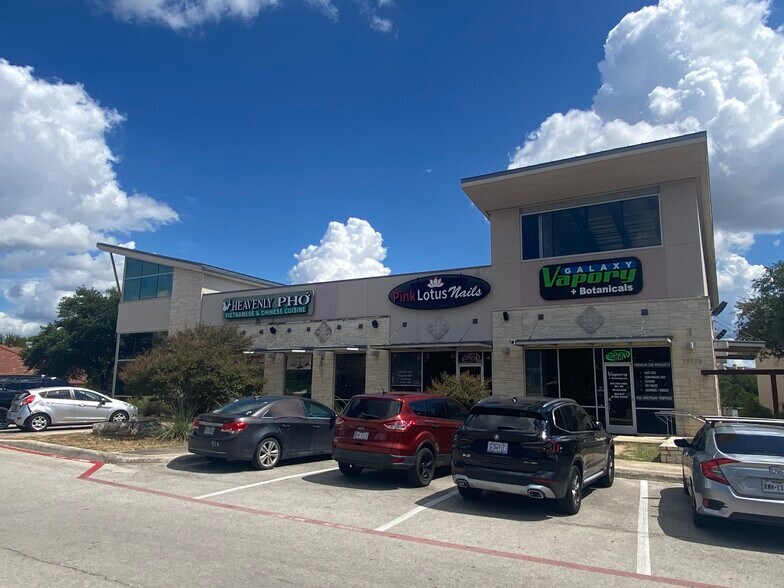 More Photos Of 19186 Huebner Rd, San Antonio Unknown For Lease