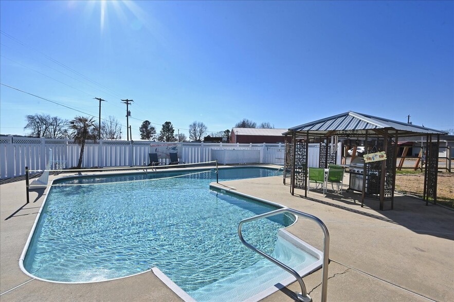 More Photos Of 662 Old Highway 24, Trinity Manufacturing For Sale