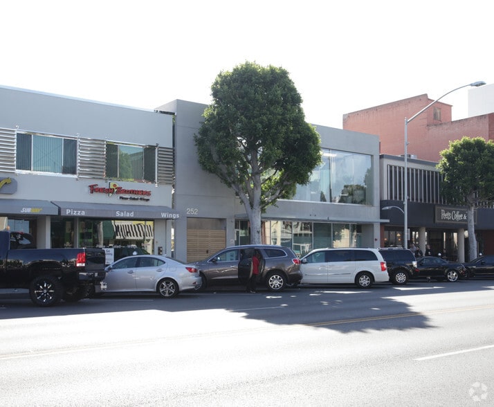 More Photos Of 252 S Beverly Dr, Beverly Hills Office For Lease