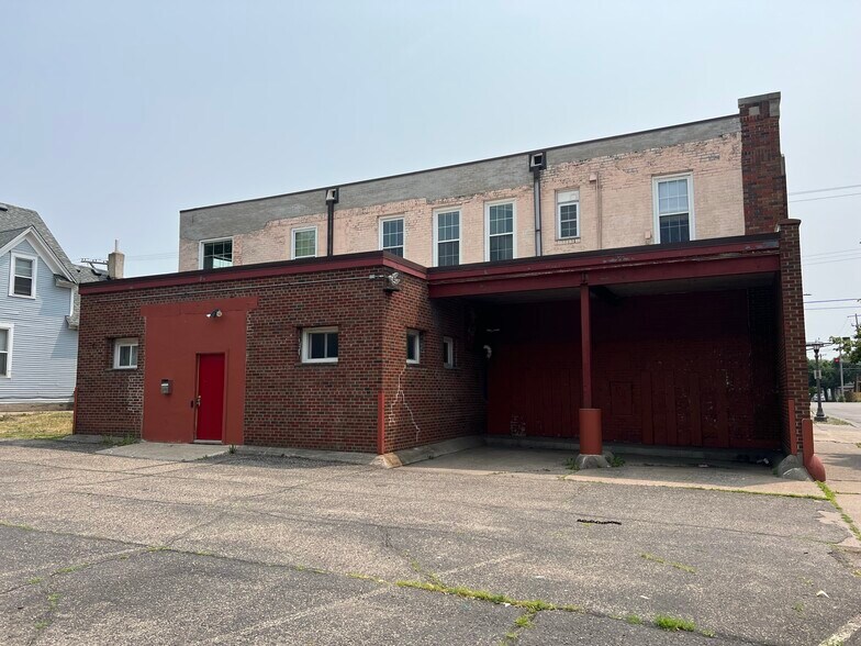 More Photos Of 499-500 Grotto St N, Saint Paul Loft Creative Space For Sale