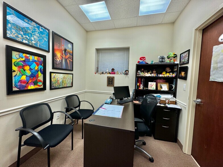 More Photos Of 191 Herricks Rd, New Hyde Park Medical For Sale