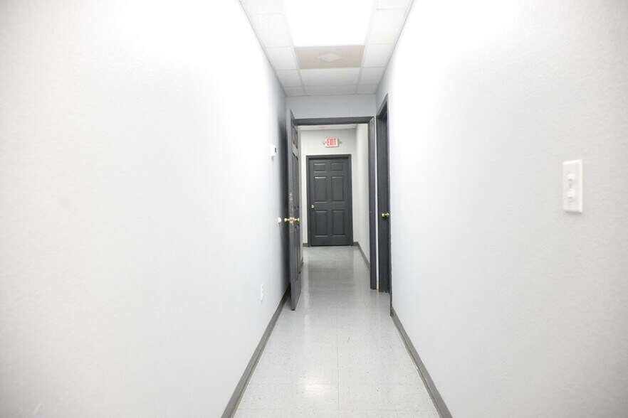 More Photos Of 3611 E State Highway 158, Midland Unknown For Lease