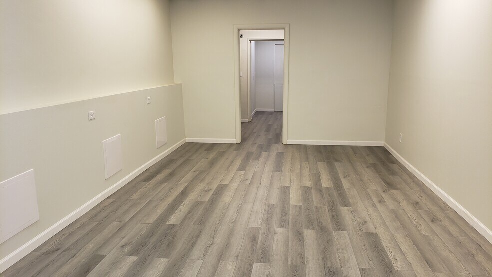 More Photos Of 1912 SE Monroe St, Portland Office For Lease