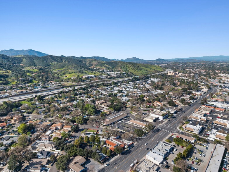 More Photos Of 2974 E Thousand Oaks Blvd, Thousand Oaks Storefront For Lease