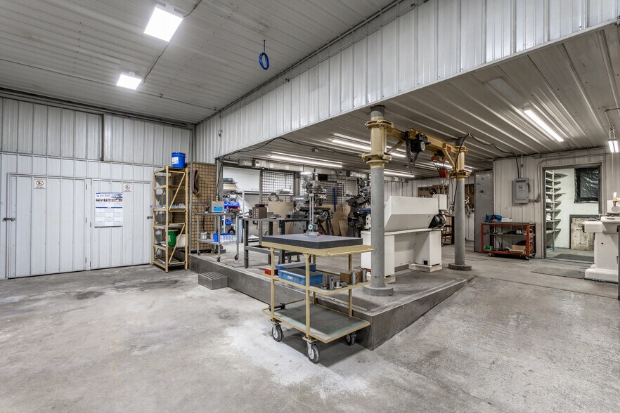 More Photos Of 204 Washington st, Frankton Industrial For Sale