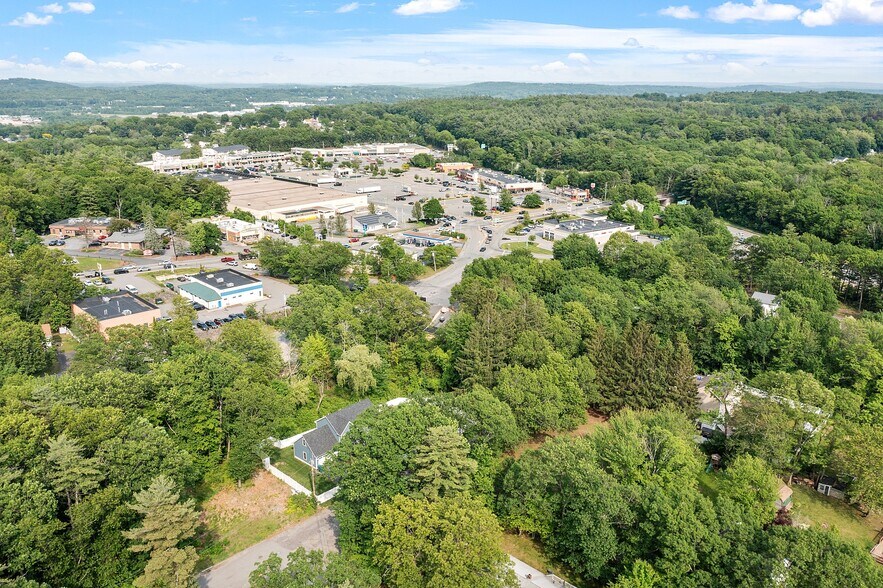 More Photos Of 67 Whalon St, Fitchburg Storefront For Lease