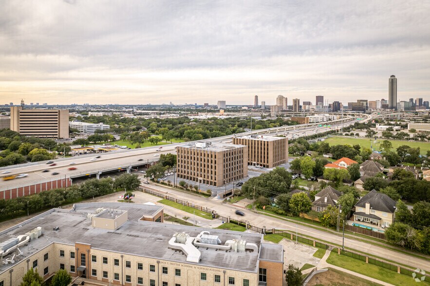 More Photos Of 5959 West Loop South, Bellaire Office For Lease