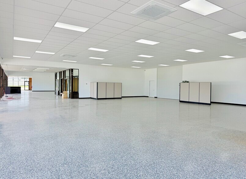 More Photos Of 3601 N Van Buren Byp, Enid Freestanding For Lease
