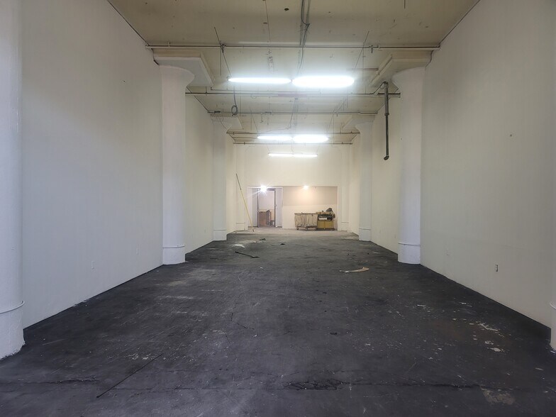 More Photos Of 801 E 7th St, Los Angeles Warehouse For Lease