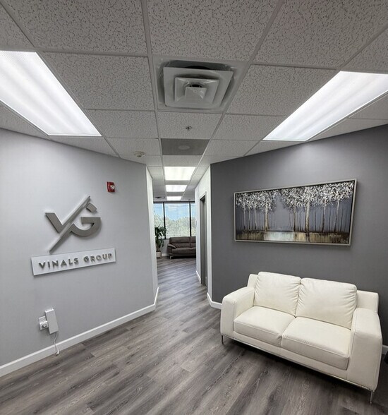 More Photos Of 1401 N University Dr, Coral Springs Medical For Sale