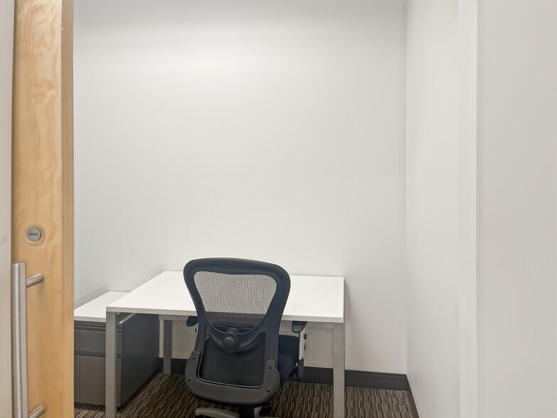 More Photos Of 200 Vesey St, New York Coworking Space