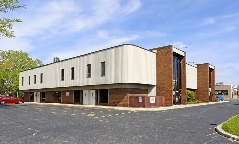 Primary Photo Of 15510 Cicero Ave, Oak Forest Medical For Lease