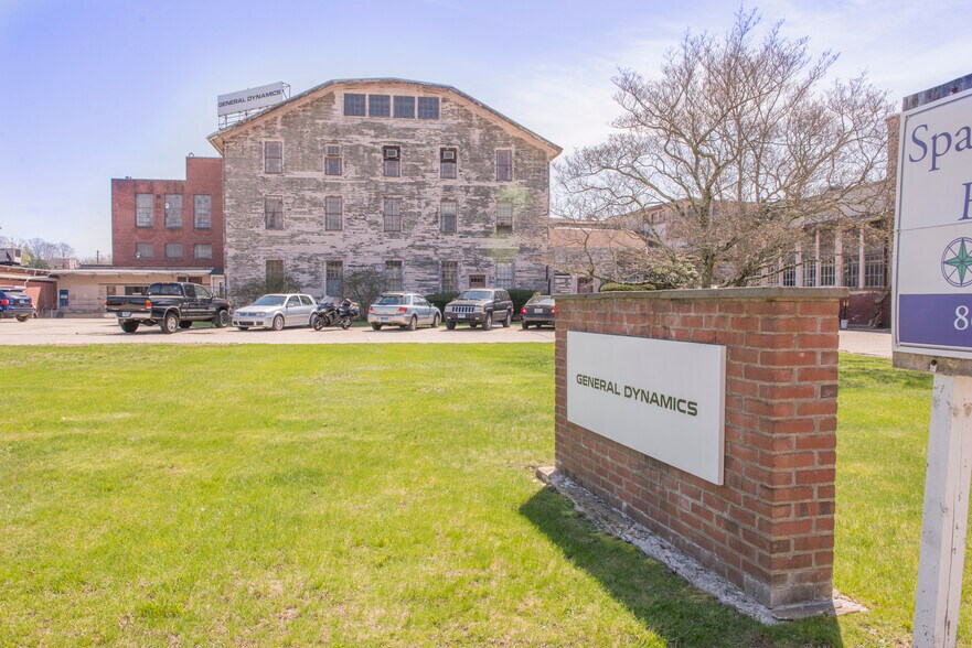 More Photos Of 100 Mechanic St, Pawcatuck Manufacturing For Lease