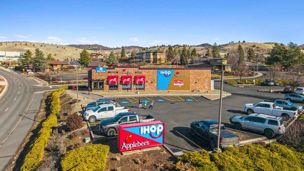 More Photos Of 2750 Campus Dr, Klamath Falls Restaurant For Sale