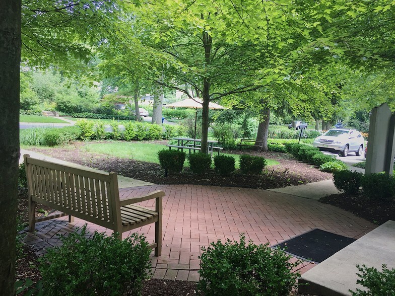 More Photos Of 19 N Grant St, Hinsdale Office For Lease