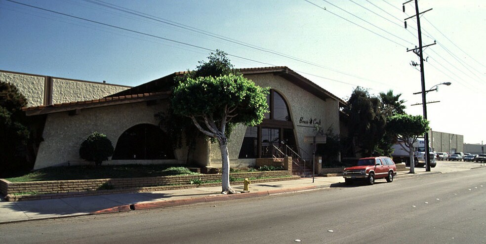 More Photos Of 13720 S Western Ave, Gardena Warehouse For Lease