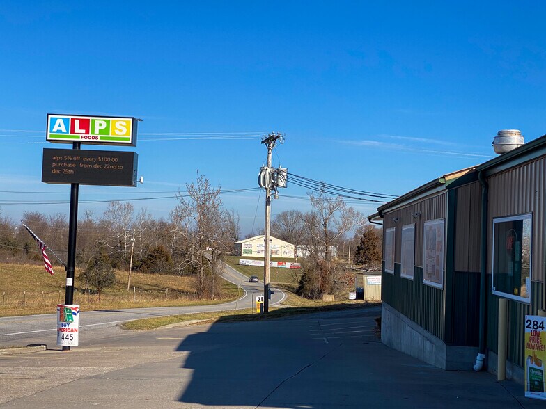 More Photos Of 25817 State Hwy 64, Pittsburg Supermarket For Sale