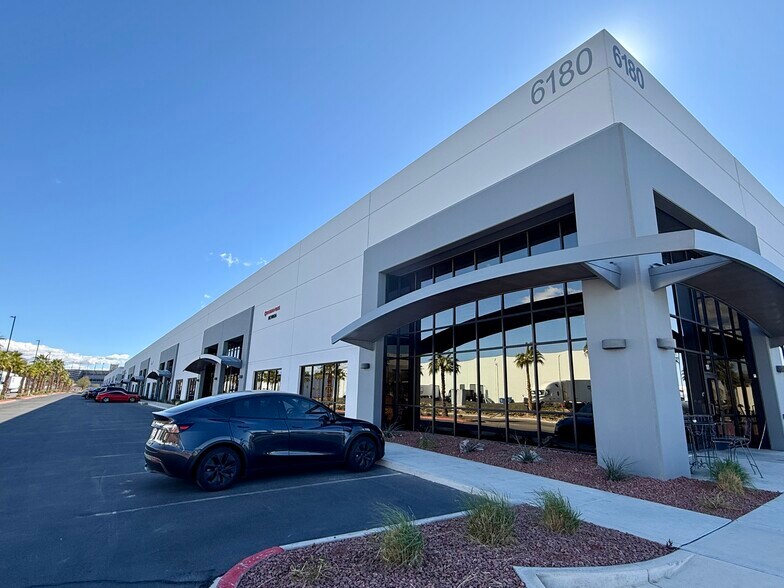 More Photos Of 6180 North Hollywood Blvd, Las Vegas Warehouse For Lease