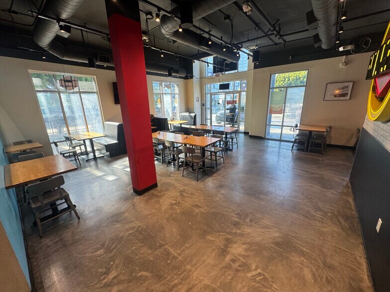 More Photos Of 3338-3350 S La Cienega Blvd, Los Angeles Restaurant For Lease